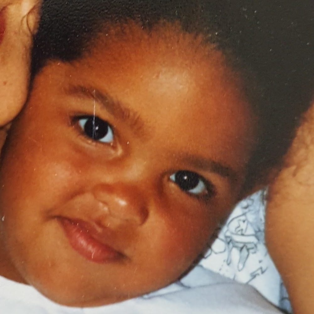 Meet your Posher, Dominique